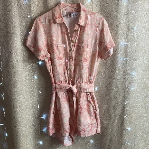 Show Me Your MuMu Bexley Pink Majestic Palm Romper - Picture 5 of 9